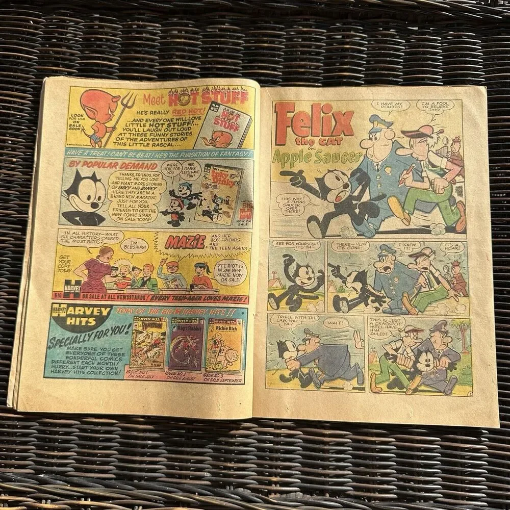 Pat‎ Sullivan Felix the Cat Comic Book #89 The Flying Saucer
